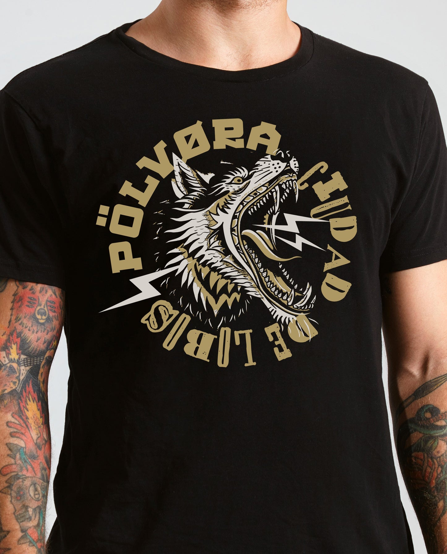 Camiseta "Ciudad de lobos" - Pölvora